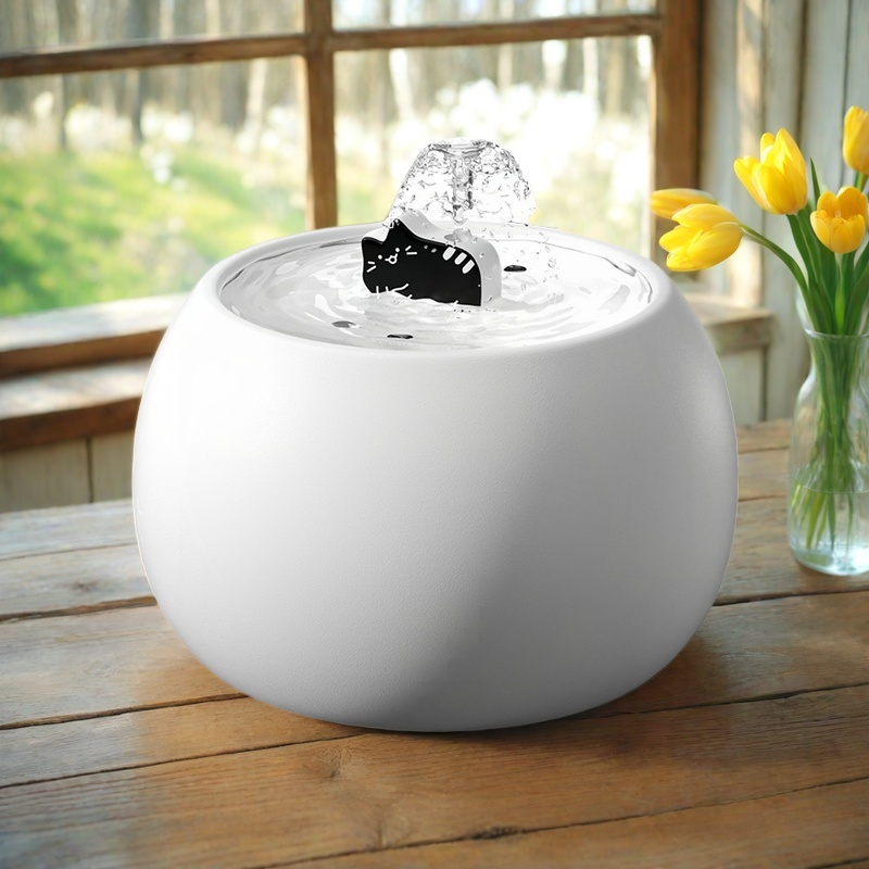 Pet White Cartoon Kitten Ceramic Drinker